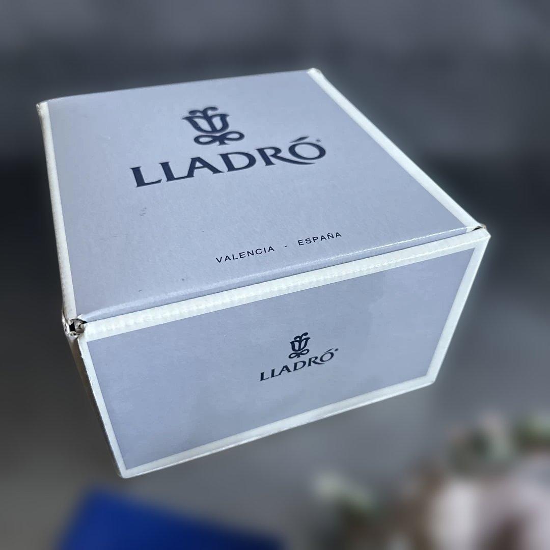 めちゃくちゃかわいい！リヤドロ　バンビ　子鹿と蝶　絶版品