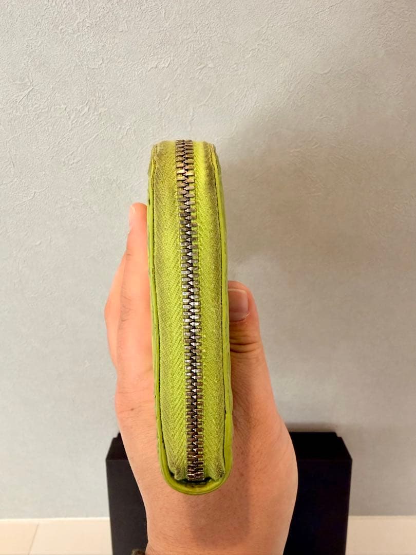 ボッテガヴェネタ　デボストカーフファスナーウォレット　長財布