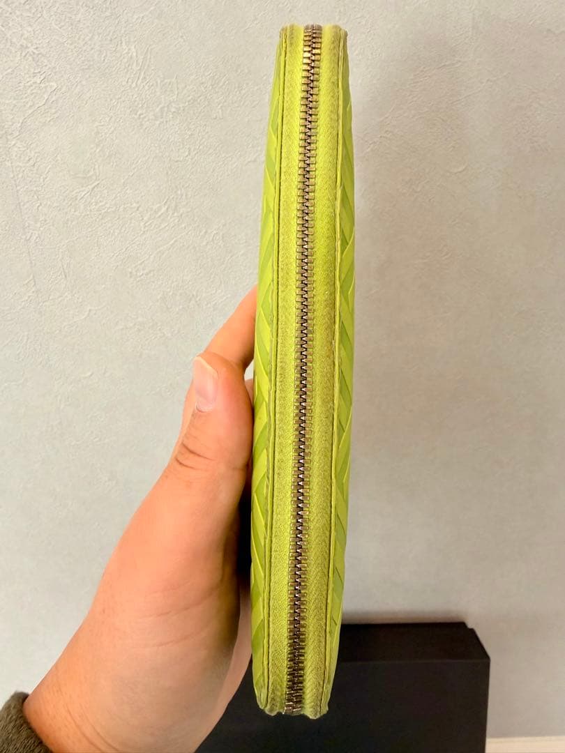 ボッテガヴェネタ　デボストカーフファスナーウォレット　長財布