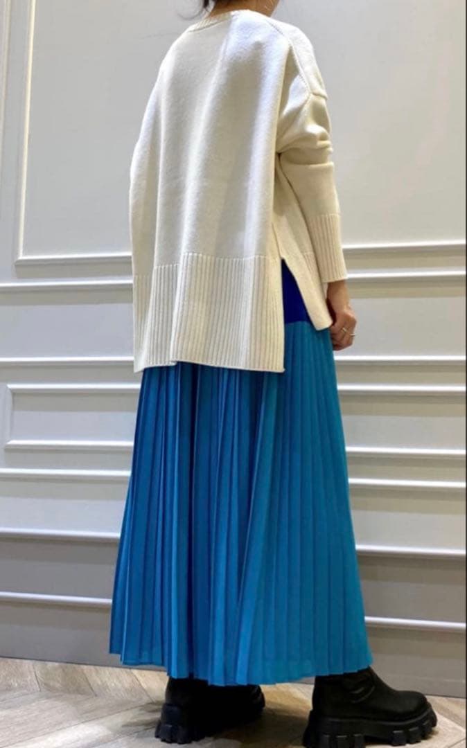 アドーア★おまとめ★白ウールカシミアプルオーバーとブライトグログランスカート