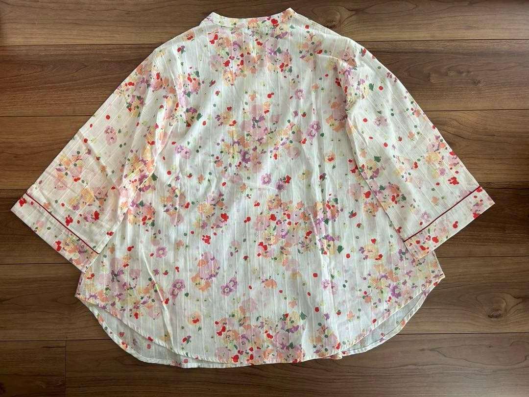 【新品】タグ付き　KID BLUE 花柄　上下ルームウェア