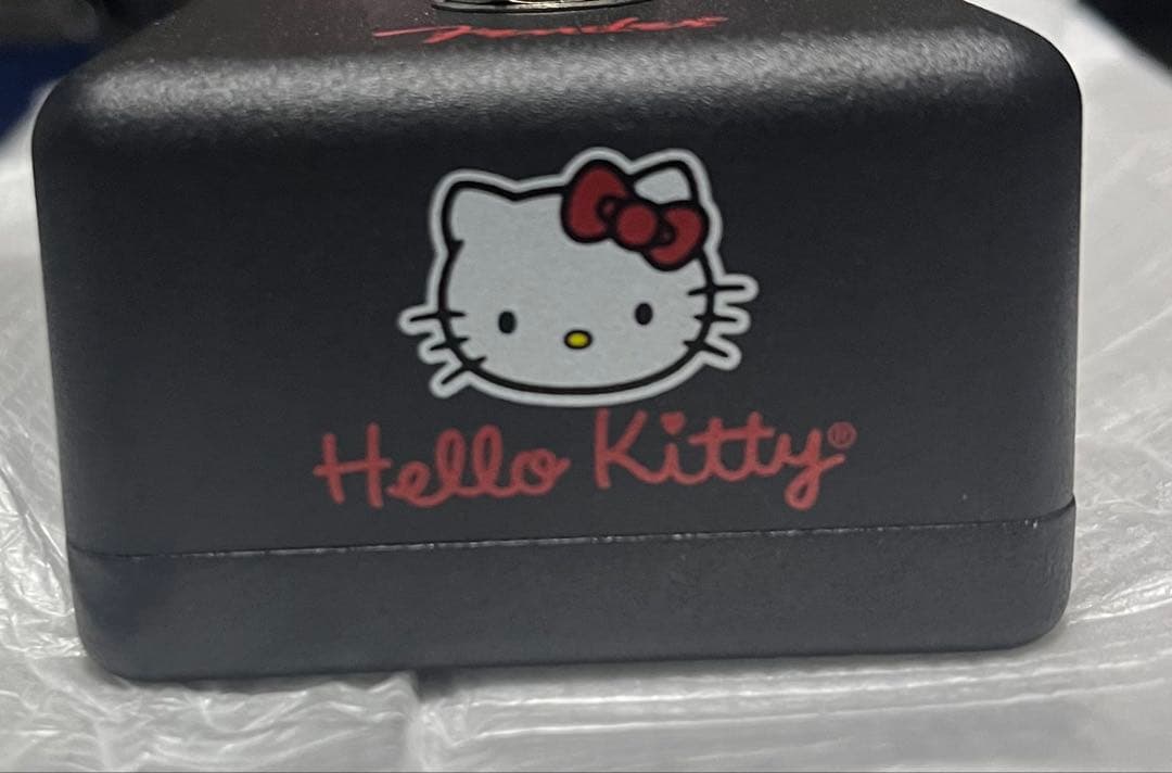 新品 Fender x Hello Kitty Black Fuzz Pedal