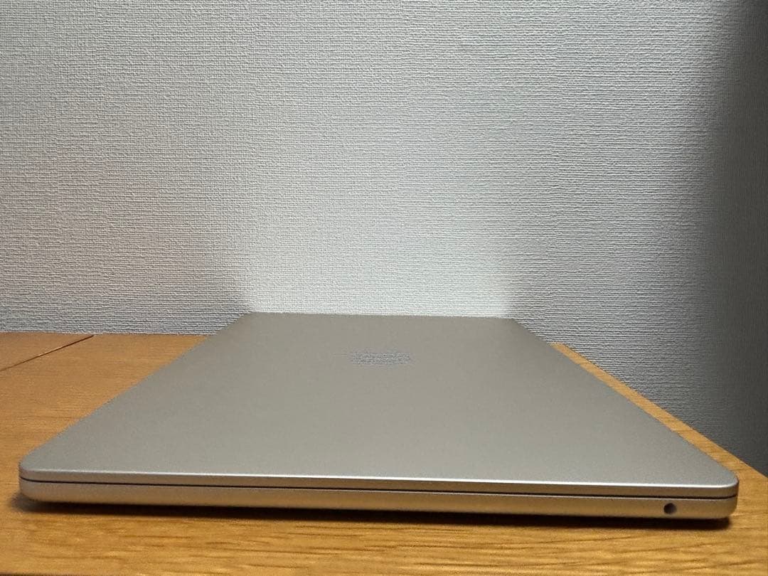 MacBook Air M2 2022 スターライト 13インチ 256GB