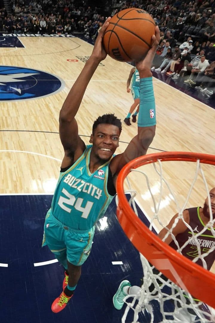 NBA ユニフォーム　ブランドン・ミラー　直筆サイン入り