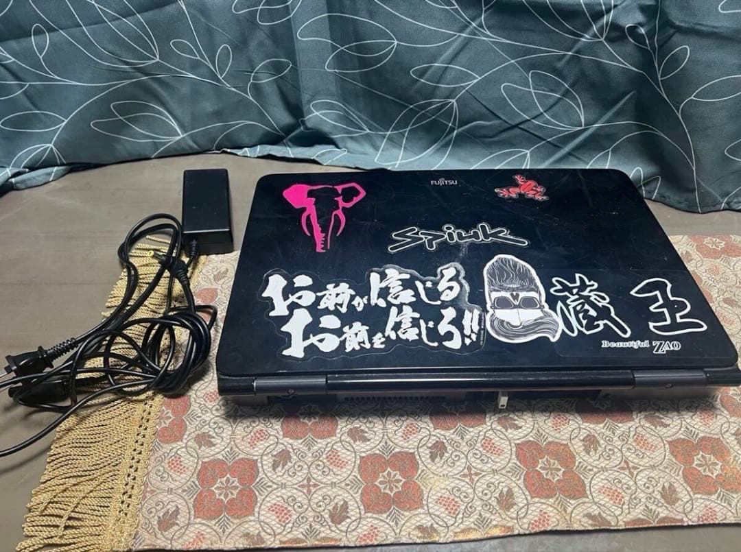 富士通 Lifebook AH30/DノートPC ステッカー装飾付き