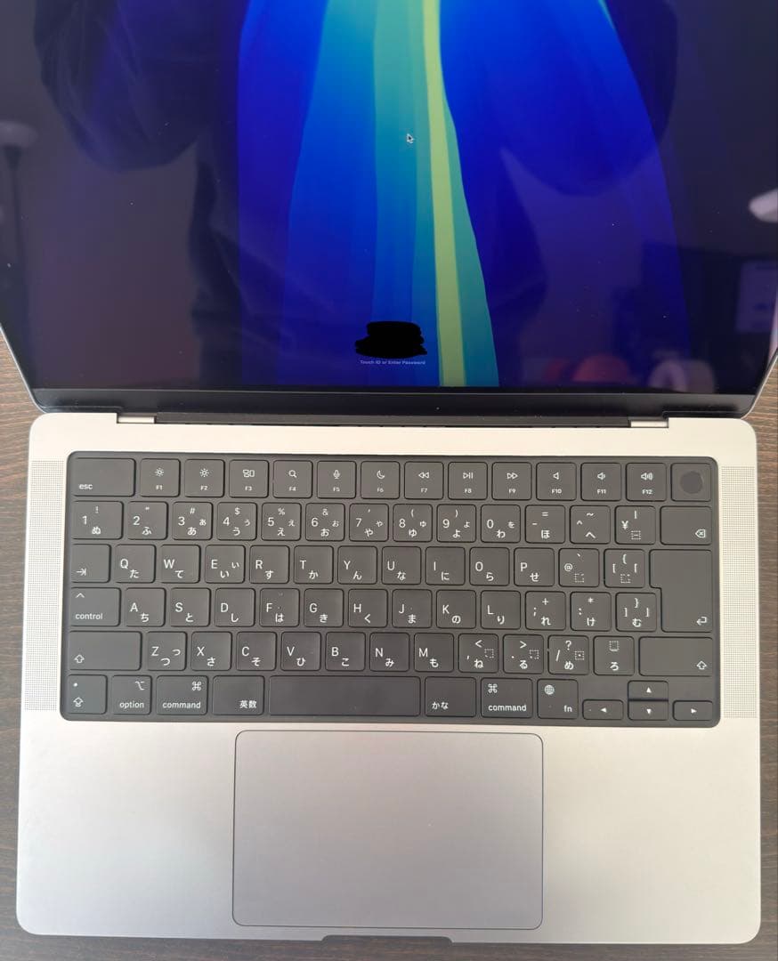 R*i様 MacBook Pro 14インチ M1 Pro 2021 16GB/