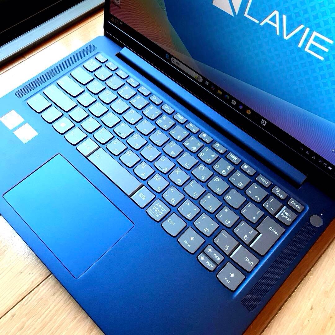 美品 NECLaVieN1455/HAL【2023年12月発売モデル】