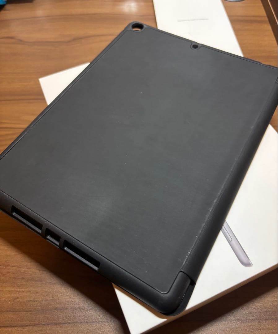 あ*ん様 iPad 第9世代 本体 (10.2インチ 64GB Wi-Fiモデル