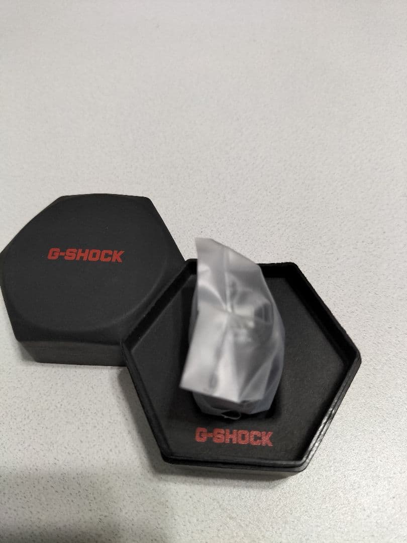 CASIO G－SHOCK NaNo DWN-5600-1JR リングウォッチ