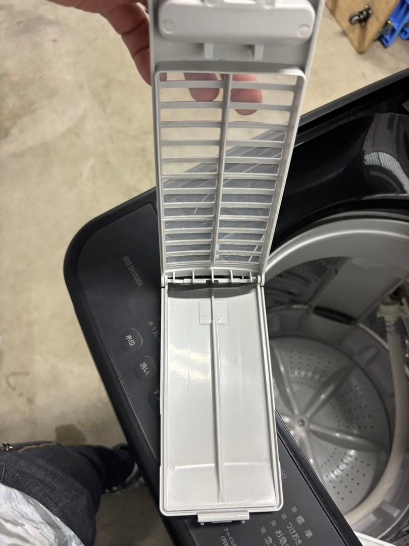 2024年度製アイリスオーヤマ全自動洗濯機 5キロブラックIAW-T504B T