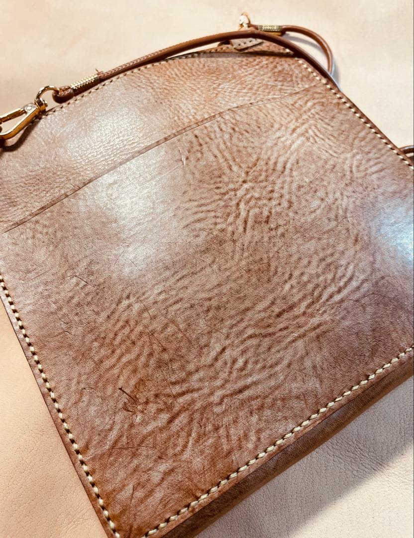 【工房企画品】　イタリアンレザー アラスカ革のサコッシュ、マルチケース