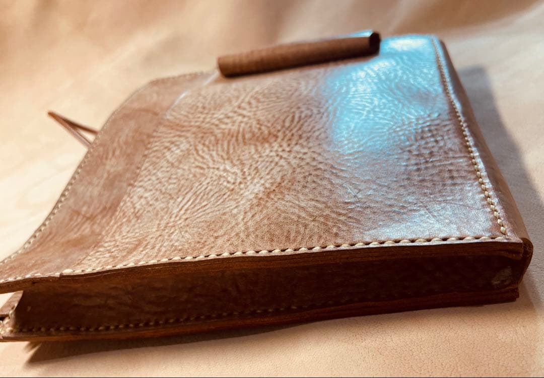 【工房企画品】　イタリアンレザー アラスカ革のサコッシュ、マルチケース