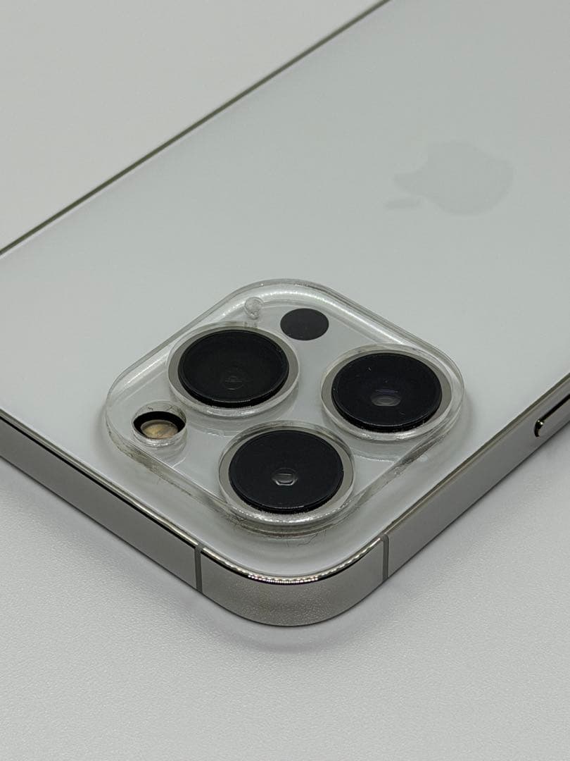 Apple iPhone 13pro 256gd シルバー ホワイト　充電器付き