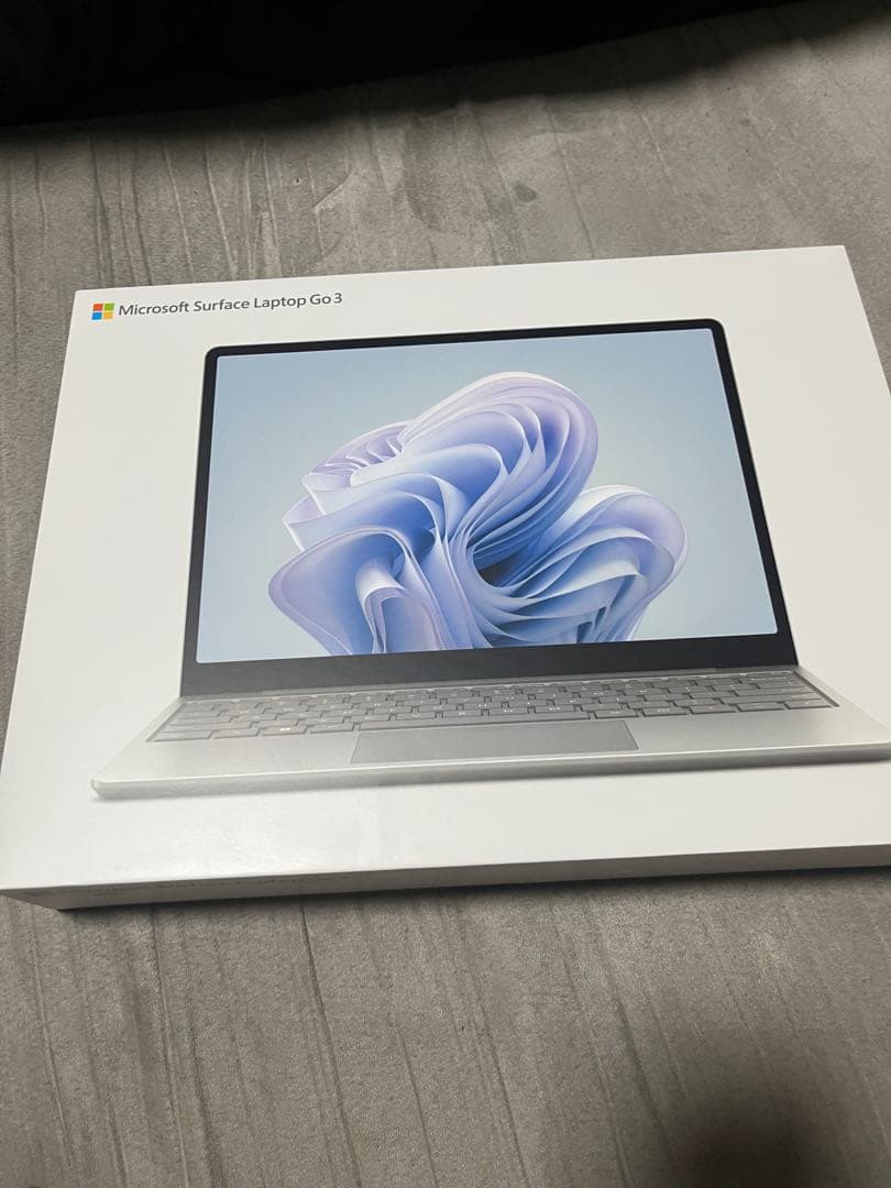Surface Laptop go3 i5 8GB 256GB 新品同様品