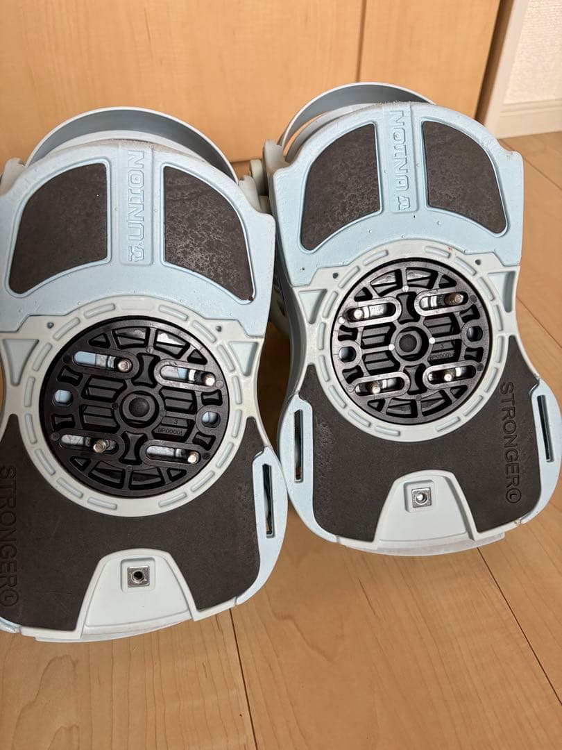 Union TRILOGYスノーボードビンディング Lサイズ ライトブルー