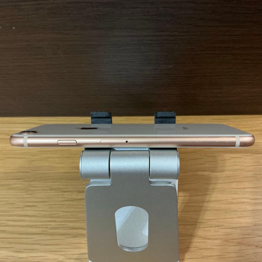 お*り様 【画面表示留意点あり】 iPhone8 64GB SIMフリー