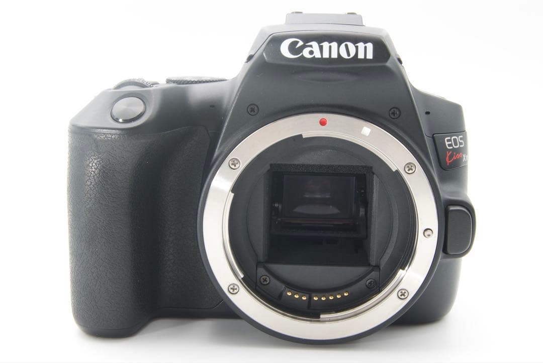 近くから遠くまで撮れる❣️Canon EOS Kiss X10 ダブルレンズ