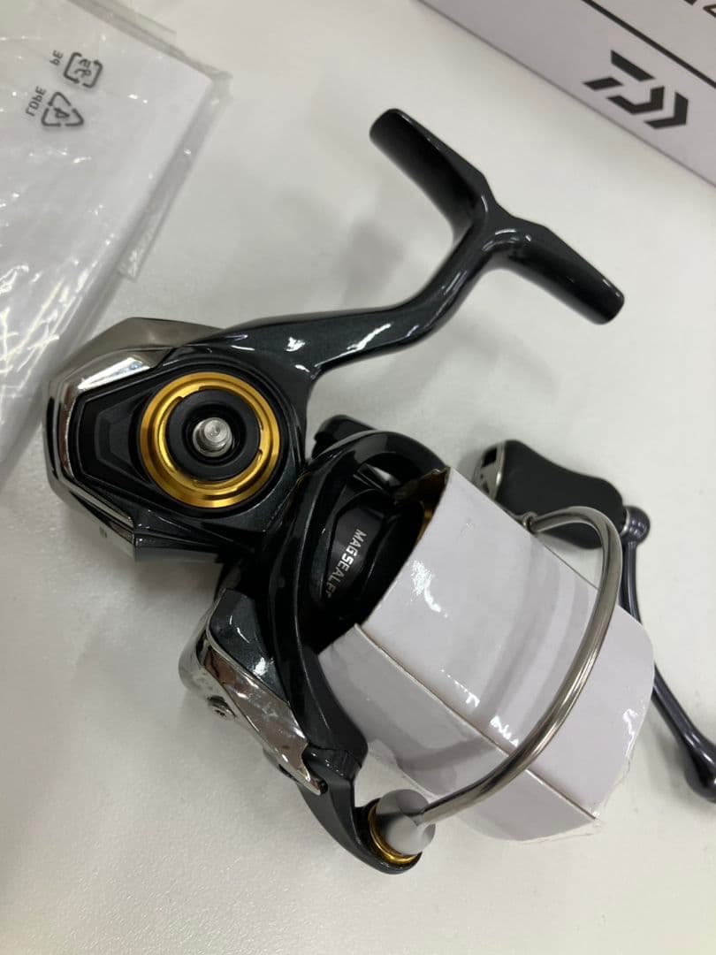 【ダイワ　カルディア FC LT 2000S-H】リール