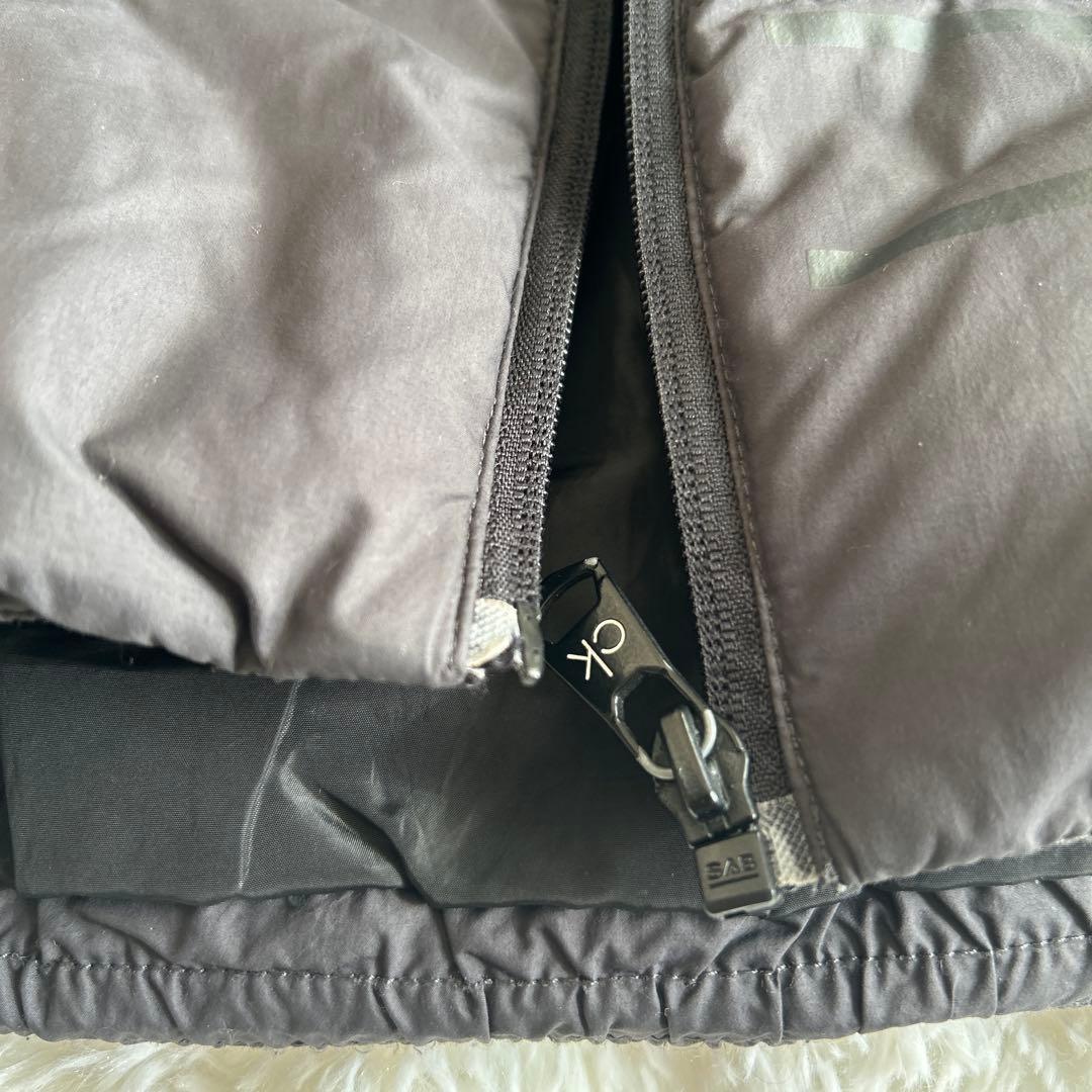 カルバンクライン ダウンジャケット ブラック ビッグロゴ ダウン フェザー 近年