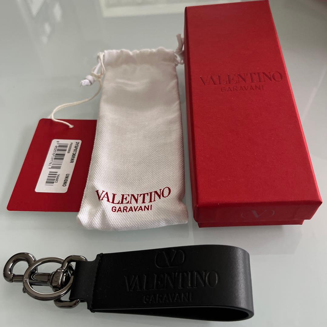 VALENTINO GARAVANI ブラックレザーキーホルダー