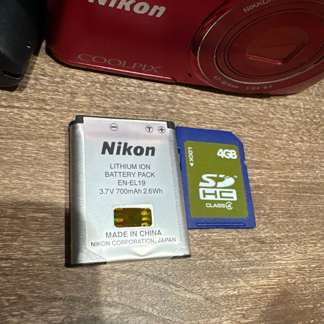 Nikon COOLPIX S3500 デジカメ　レッド