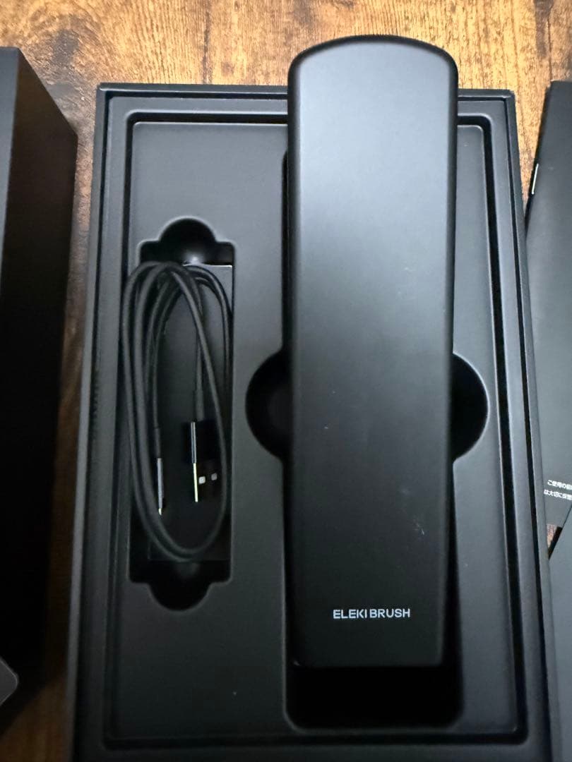 【正規品】即発送　Brighte エレキブラシ　美顔器　佐々木希