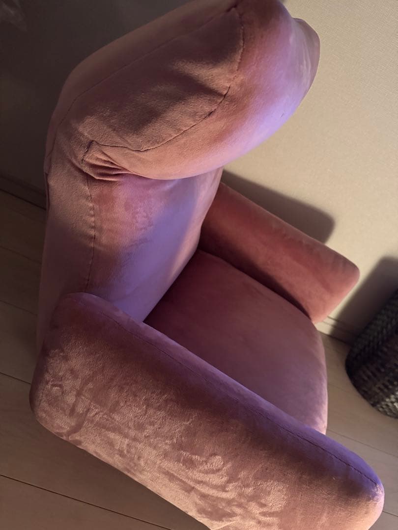 and cute 低反発肘付き回転座椅子　スモークピンク　中古　used 品