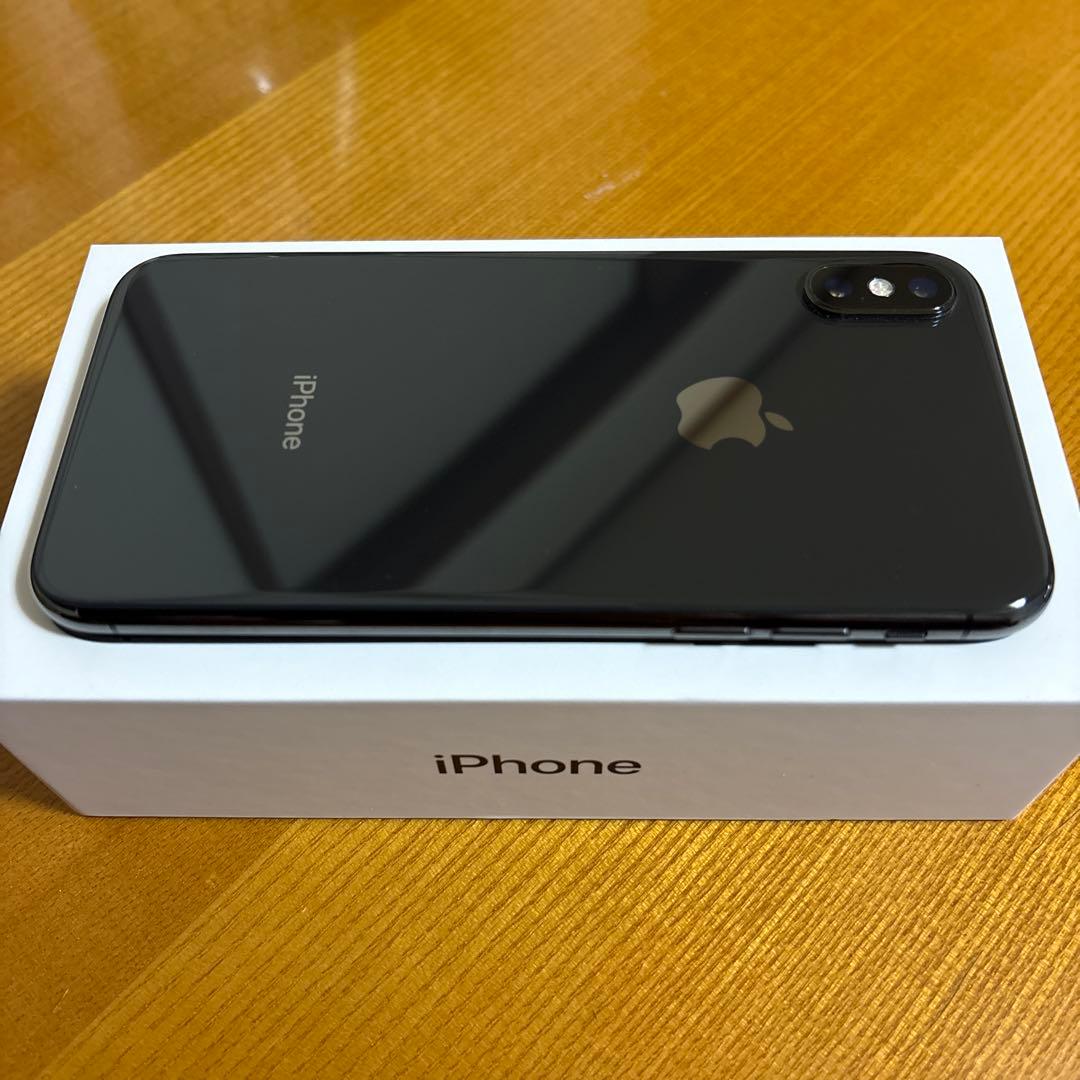 Apple iPhone X 64GB スペースグレイ