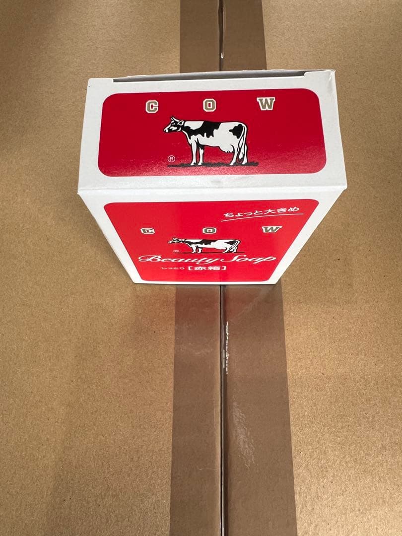 牛乳石鹸BEAUTY SOAP 化粧石鹸カウブランド赤箱a1一箱100個125g