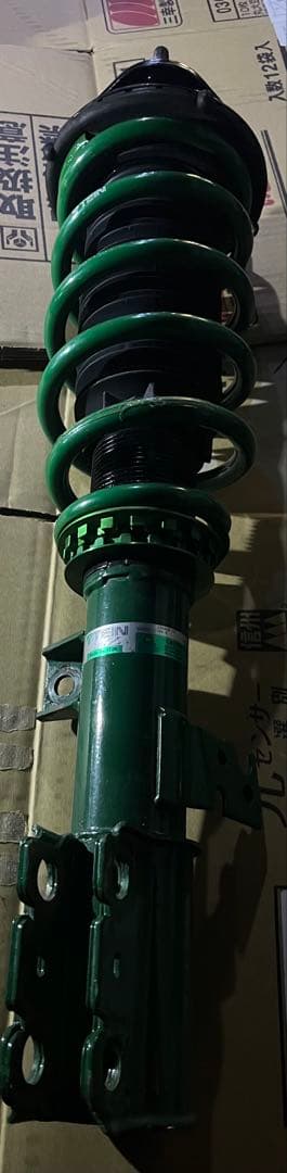 ZRR80ノア、ヴォクシーに！車高調テインストリートベイシス！美品！送料込み！