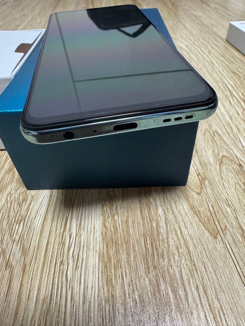 極上美品・OPPO　Reno3 A 128GB　SIMフリー・通信制限無し