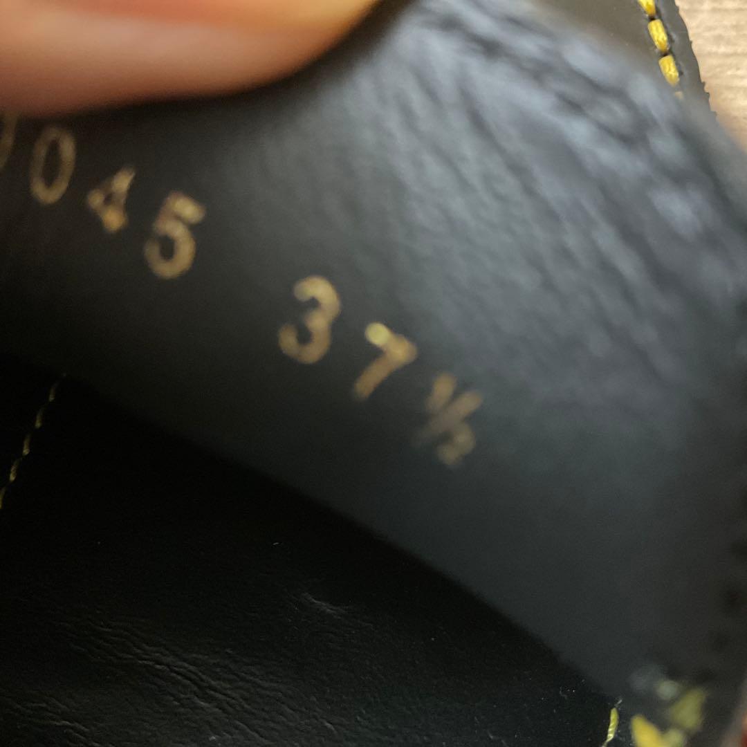 美品LOUIS VUITTONフラットシューズエナメル