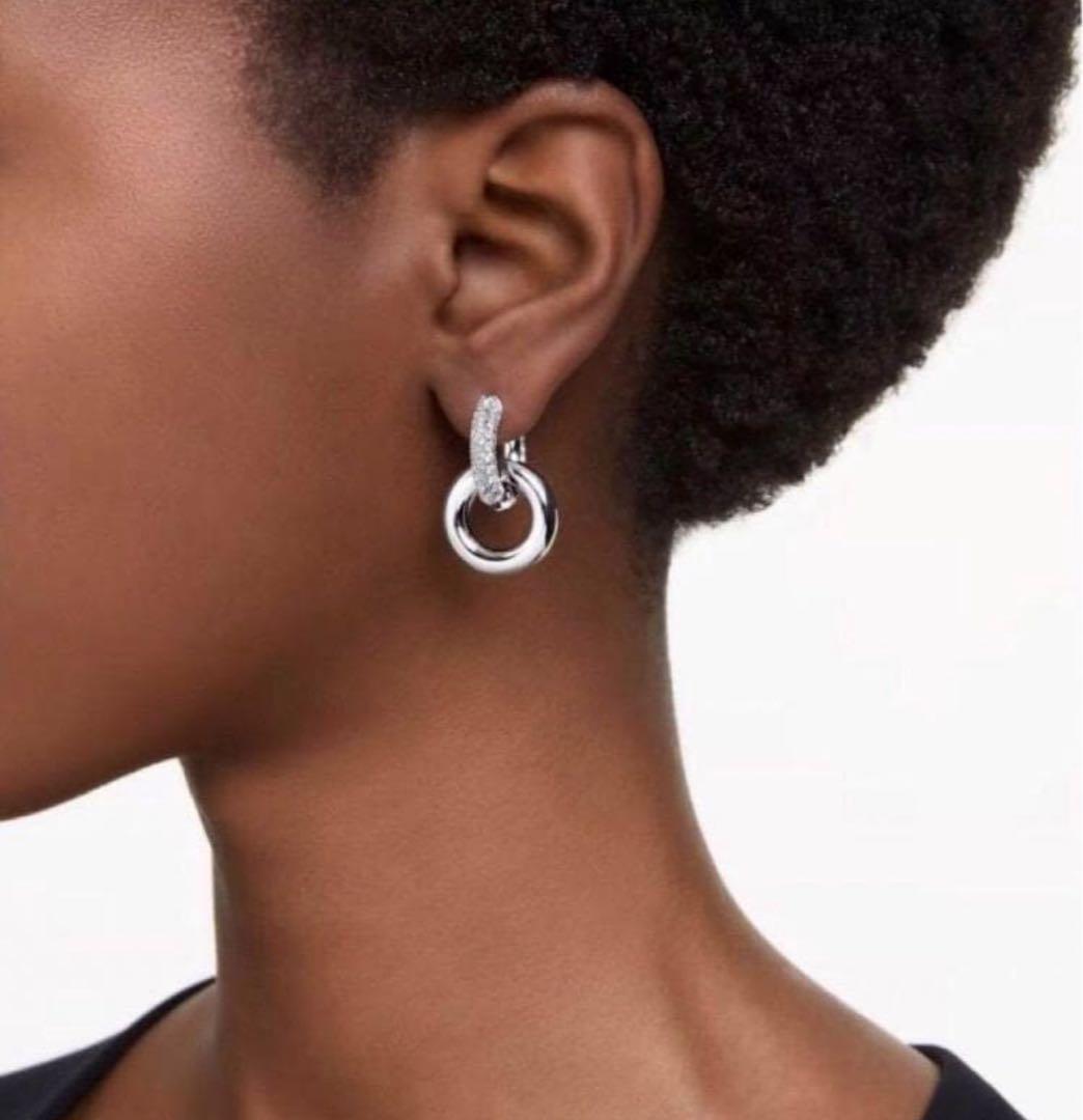SWAROVSKI Dextera フープピアス