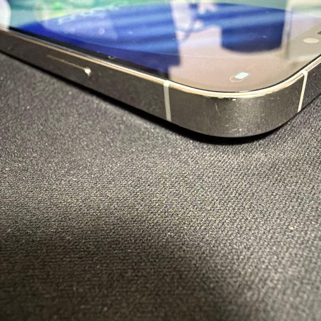 Apple iPhone 12 Pro 256GBシルバー simロックなし