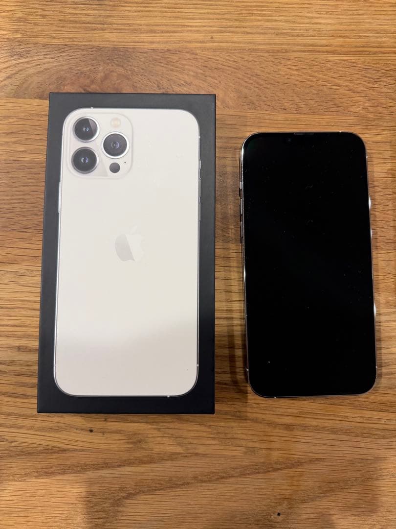 【人気色】iPhone 13 Pro MAX 512GB シルバー SIMフリー