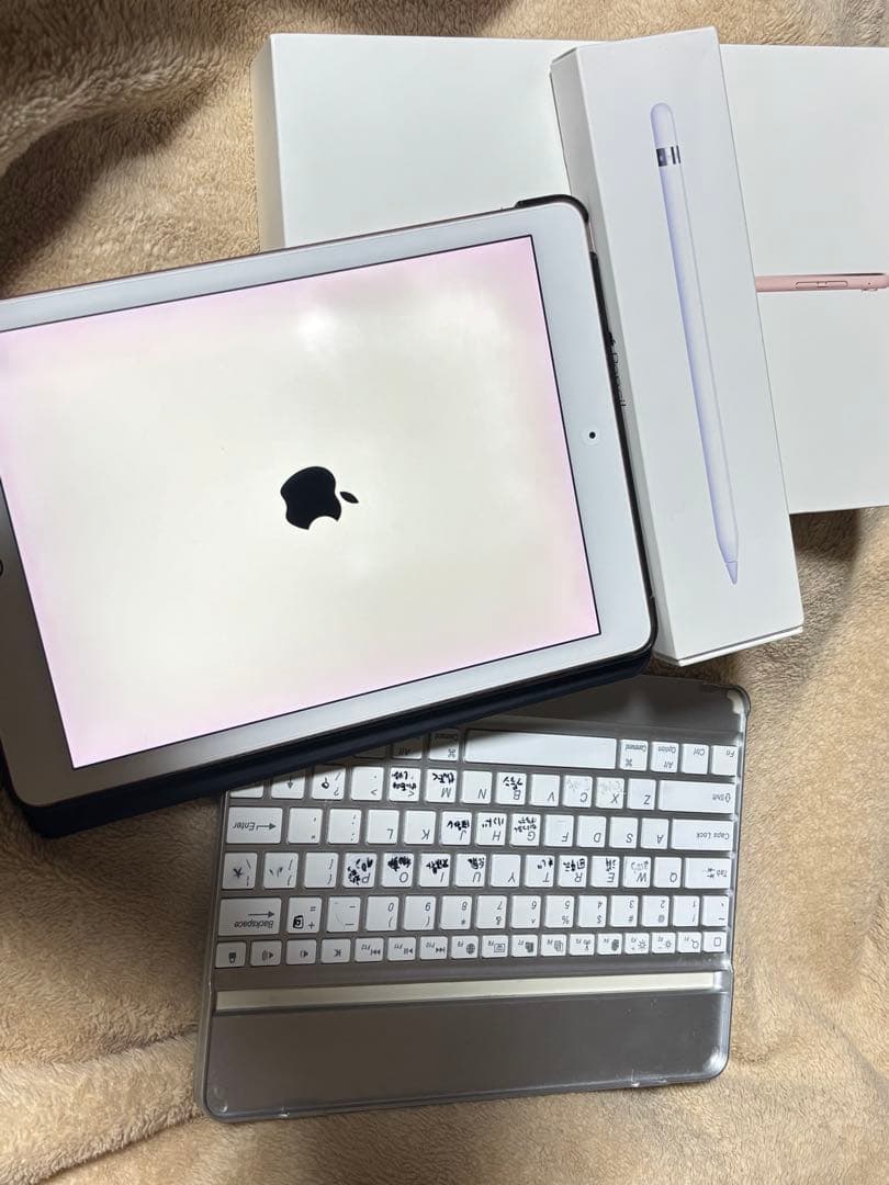 iPad Pro 9.7インチ ぺん&キーボードセット