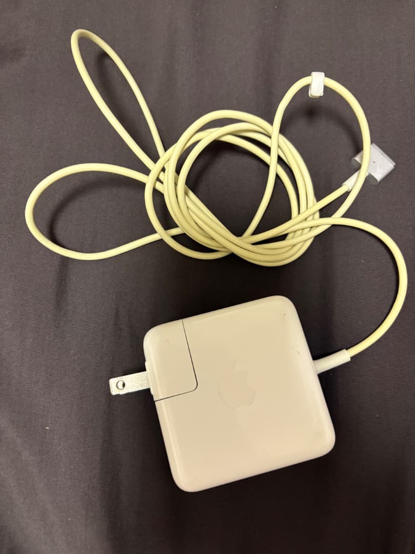 MacBook本体 Apple MacBook Air 13-inch,early15