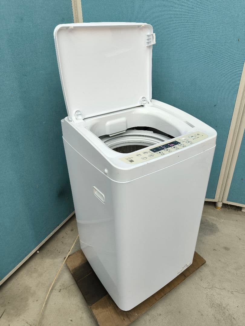 2023年製　ハイアール　 ミニマム3.3kg全自動洗濯機 JW-C33B-W
