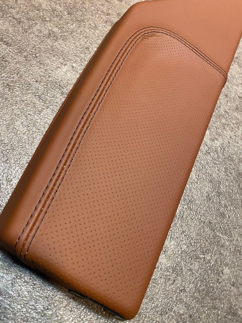 アバルト595 リアラゲッジトノカバー