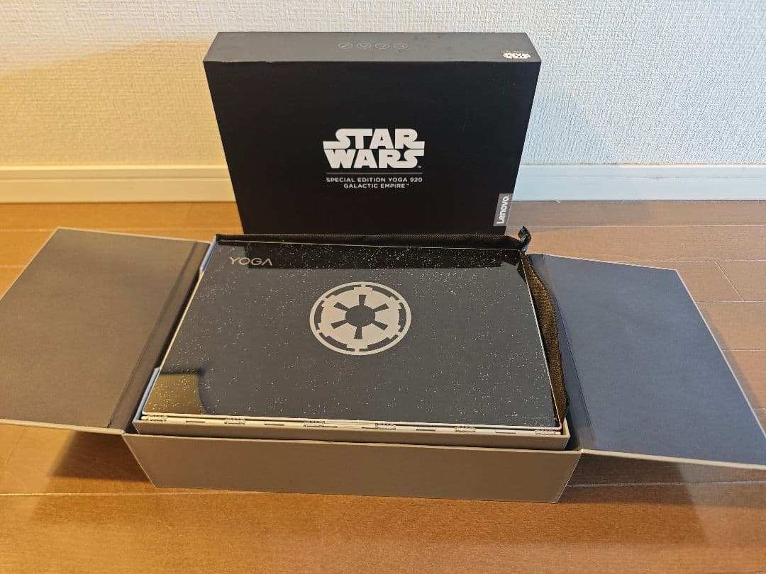 限定版スター・ウォーズ仕様 Lenovo Yoga920-13IKB Glass