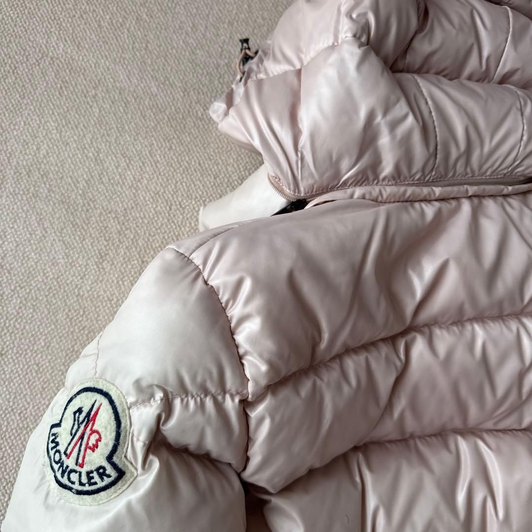 MONCLER ライトピンク ダウンジャケット フード付き