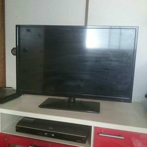 テレビ  32v型