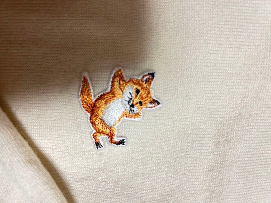 メゾンキツネ　アイボリー　カーディガン　Mサイズ