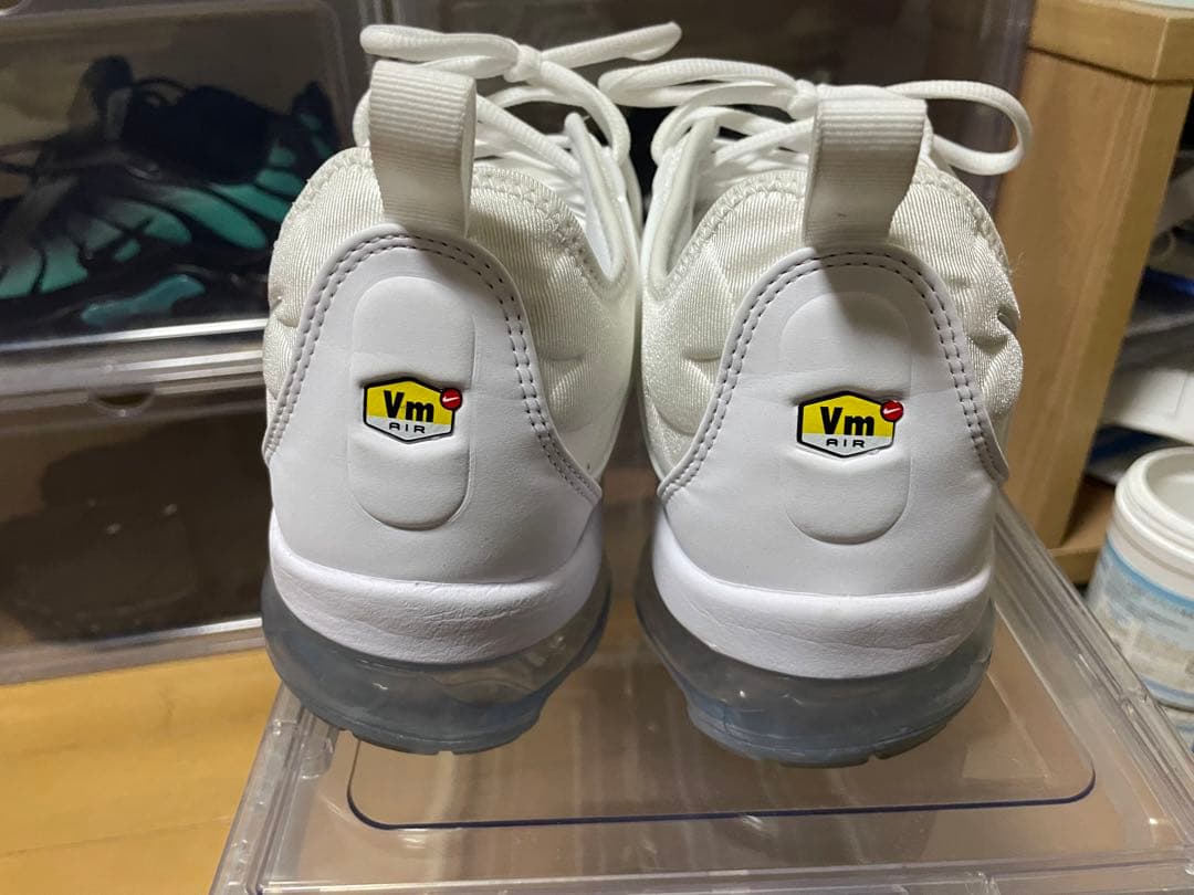 NIKE エアヴェイパーマックスプラス ホワイト