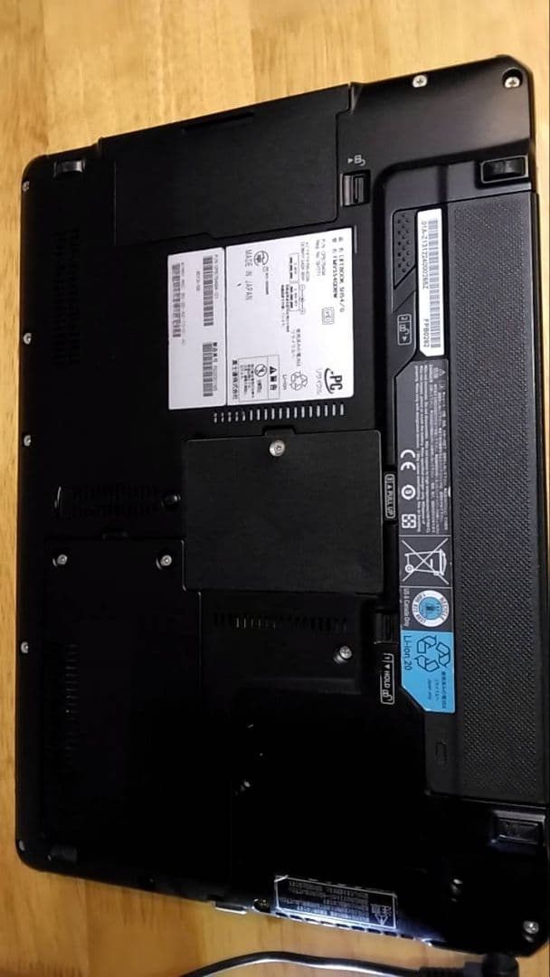 富士通 LIFEBOOK SH54/G i5 メモリ8GB SSD512GB