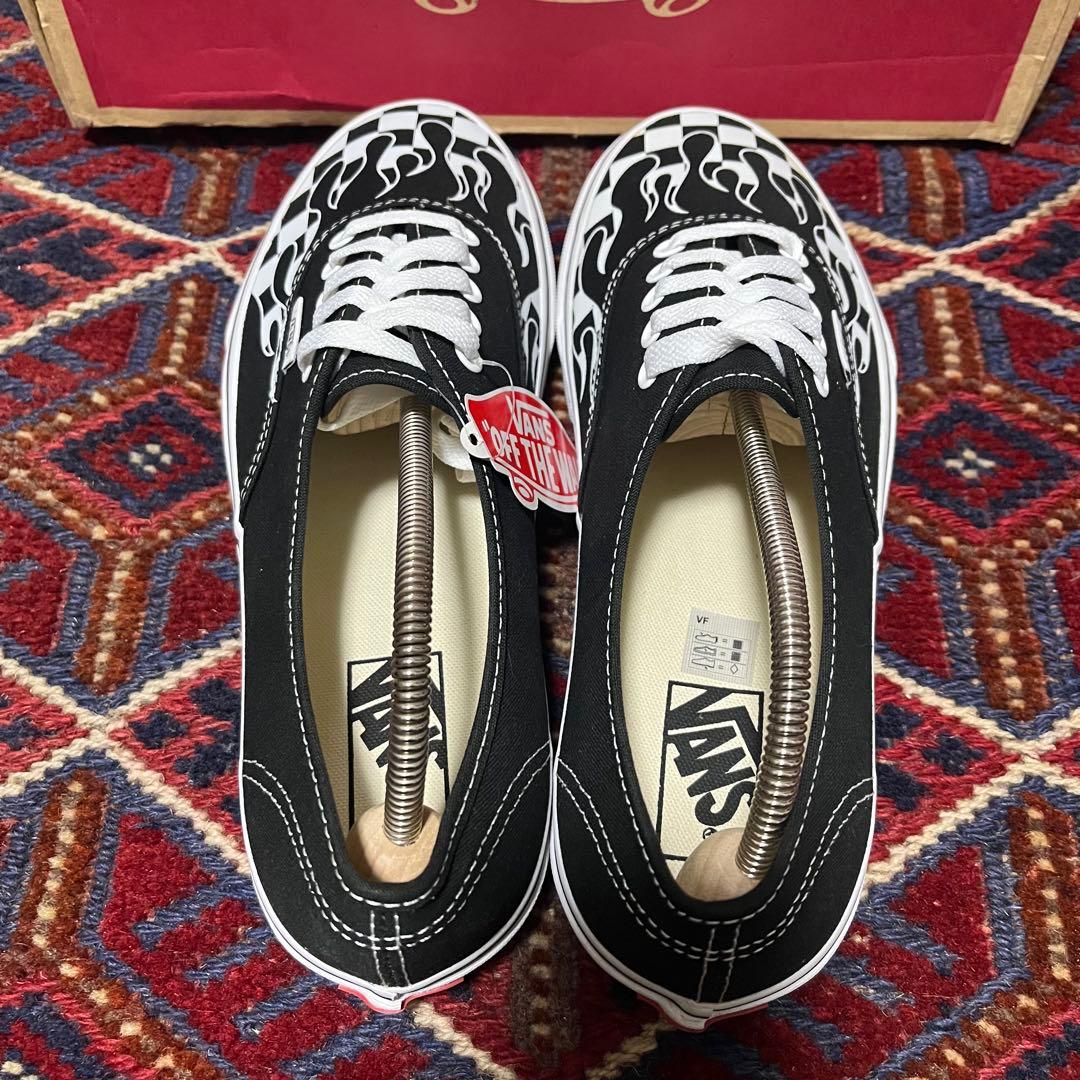 靴 VANS AUTHENTIC CHECKER FLAME BLACK