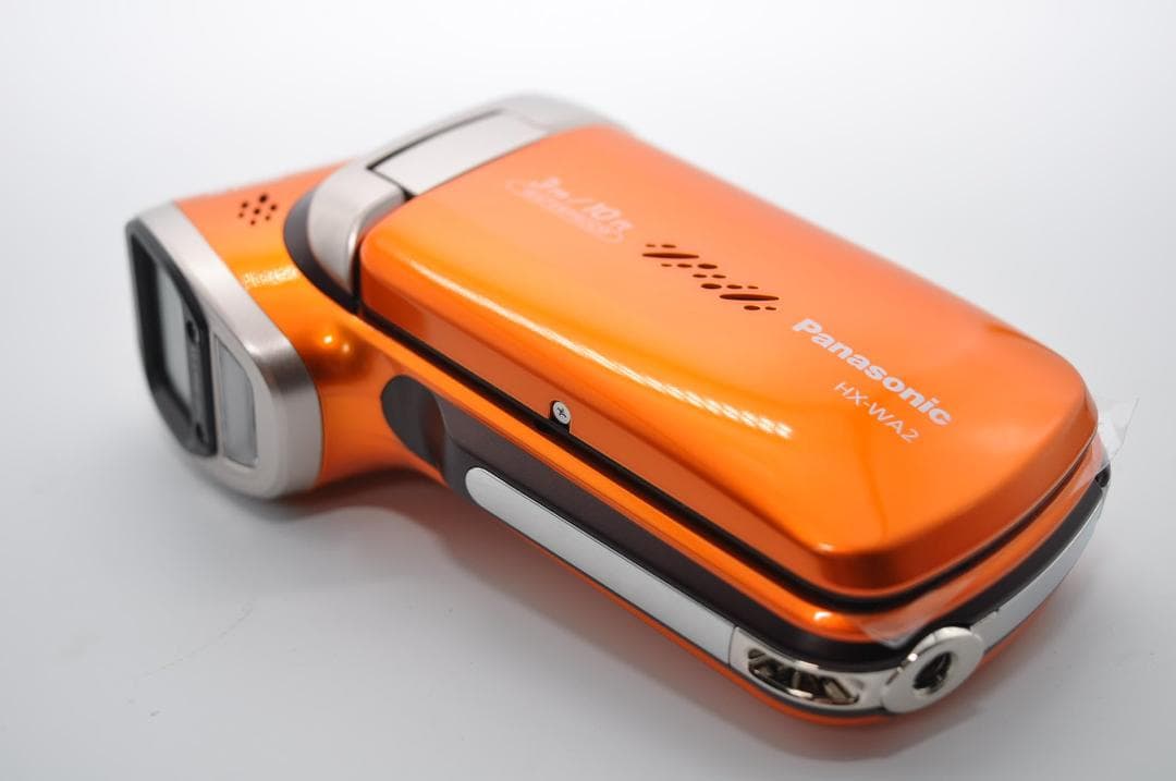 未使用品　Panasonic HX-WA2 ビデオカメラ サンシャインオレンジ