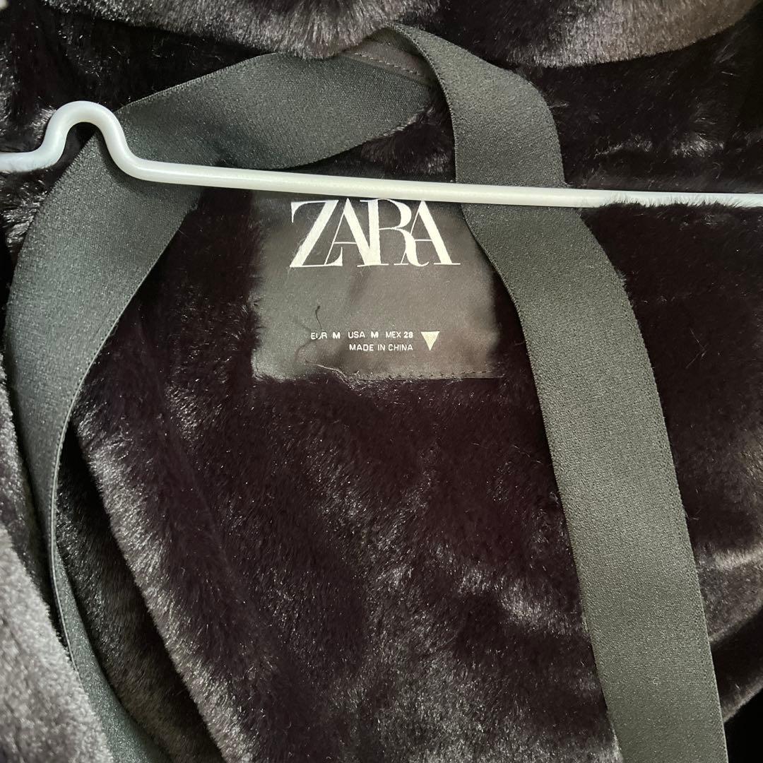 【新品】ZARA ブラック ダウンジャケット Mサイズ
