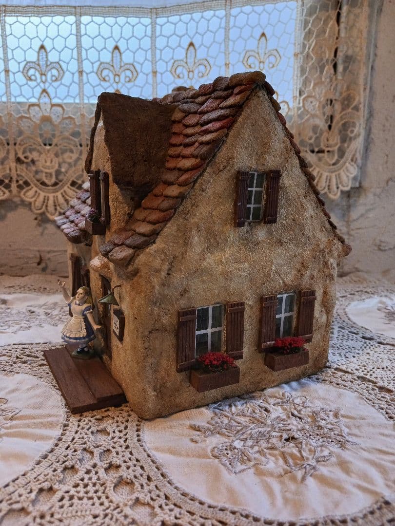 モルタルオブジェ　可愛いカフェ