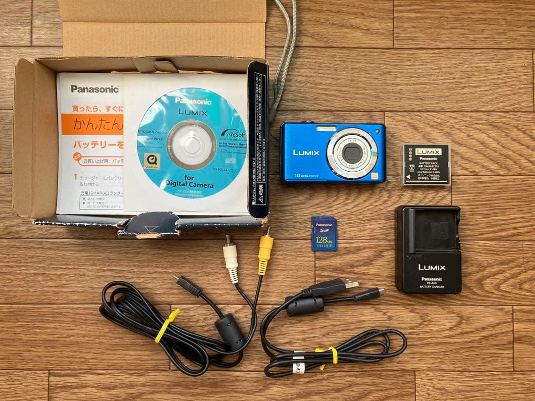 Panasonic コンパクトデジタルカメラ LUMIX DMC-FS7